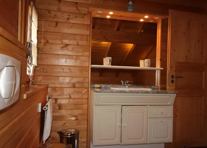 Confort Avec Terrasse Et Poele, Animaux Acceptes - Fr-1-589-233 * 르톨리